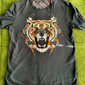 Tiger shirt